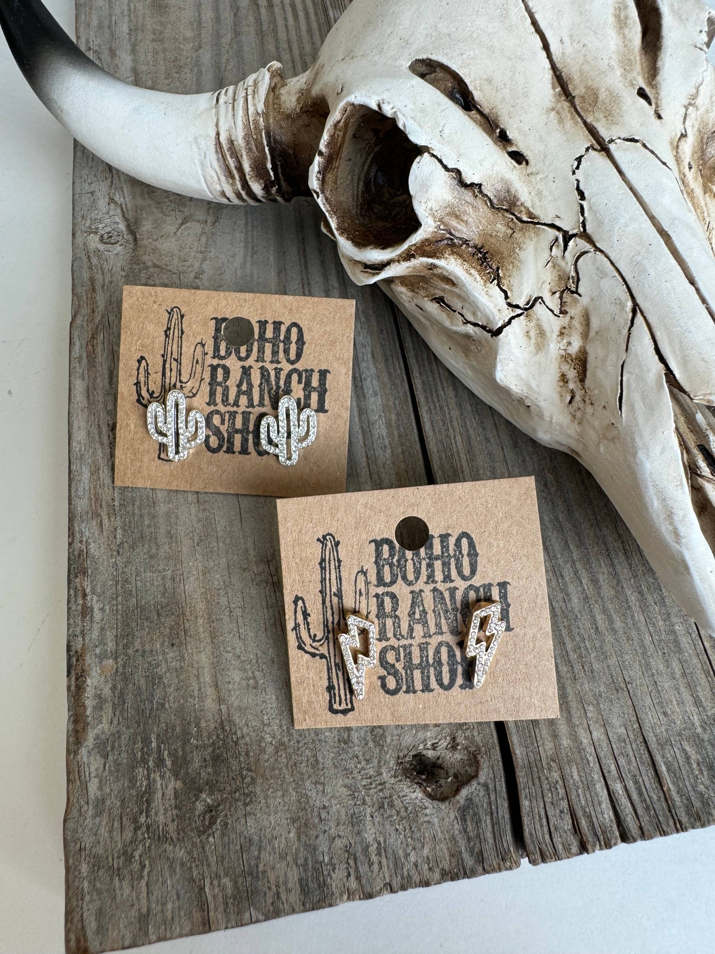 Western cut out paved Stud earrings: LIGHTNING BOLT - SILVER
