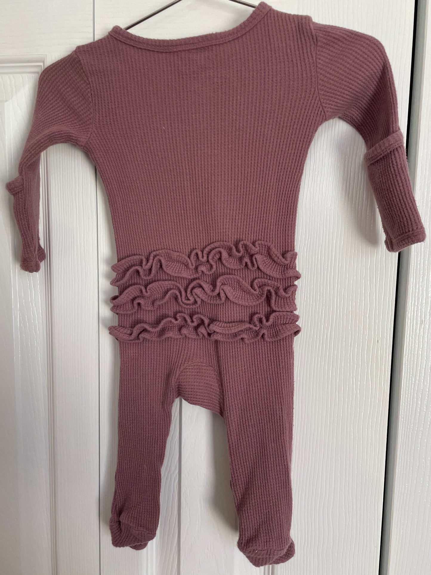 Organic Cotton Ruffle Sleeper 3-6M