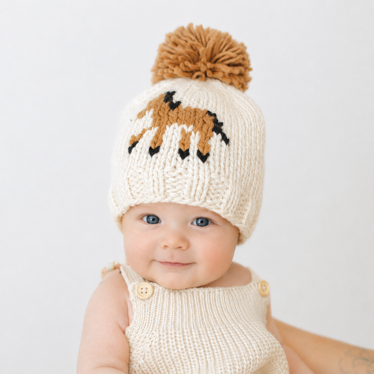 Pony knit hat