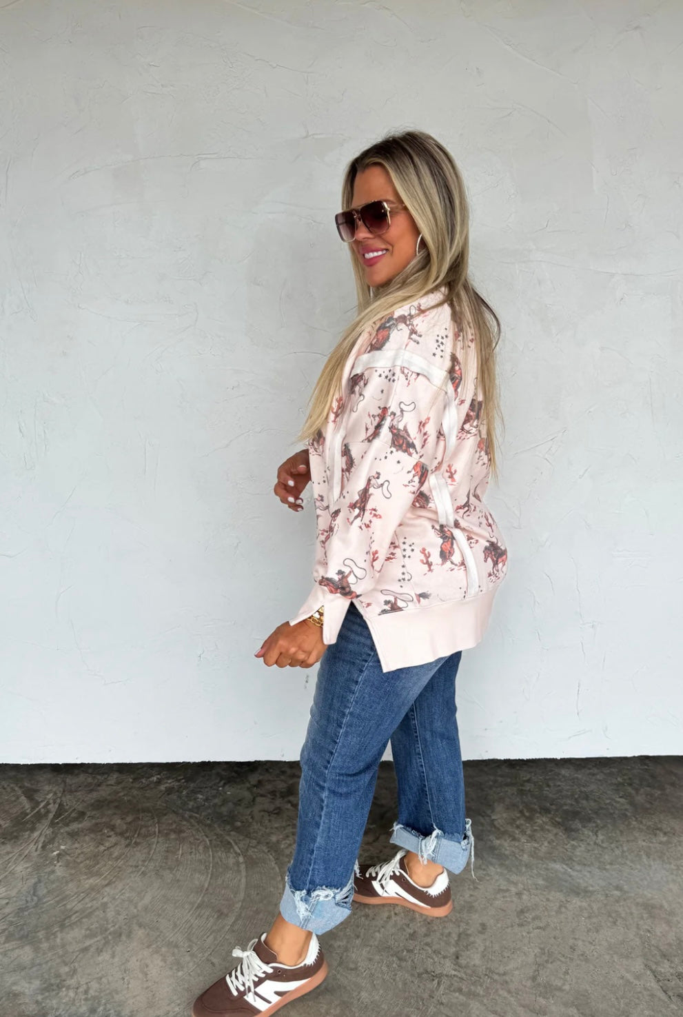 Desert Rodeo Classic pullover